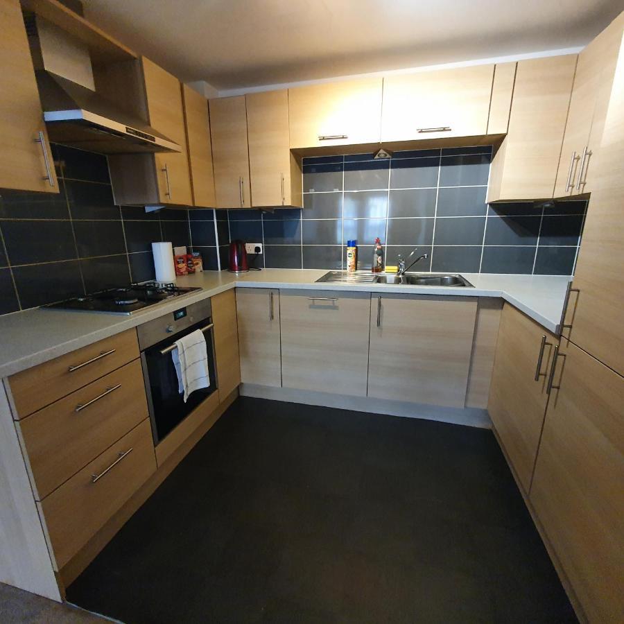 2-Bedroom Back Hilton Area Apartment - Ground Floor, Aberdeen City Center المظهر الخارجي الصورة