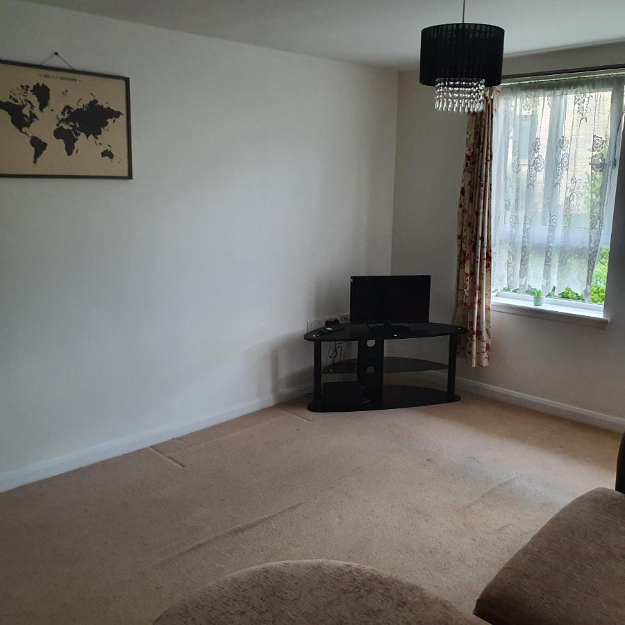 2-Bedroom Back Hilton Area Apartment - Ground Floor, Aberdeen City Center المظهر الخارجي الصورة
